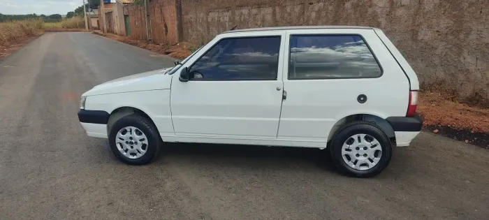 Fiat Uno Mille 1.0 Fire/ F.flex/ Economy 2P 2013