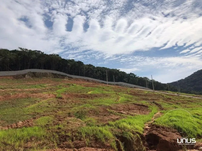 Terreno à venda em Sertão do Maruim, São José