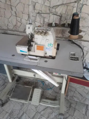 Máquina orveloque