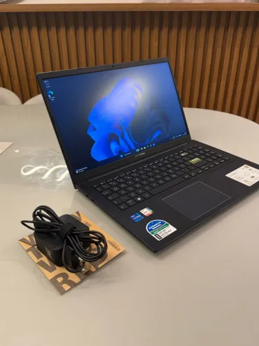 Notebook ASUS VivoBook 15 (Core i7 11ª Ger, 8GB RAM, SSD, Tela Full HD) - Impecável