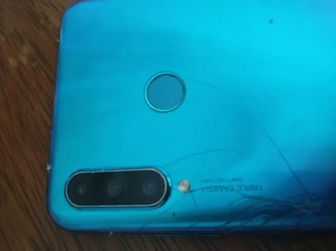 Huawei P30 4GB/128GB com Tela Solta - Para Conserto ou Peças