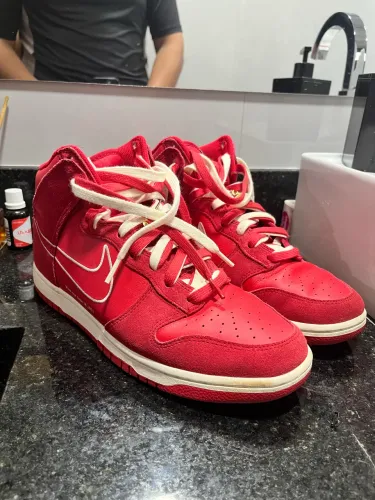 Nike Dunk High - First Use University Red
