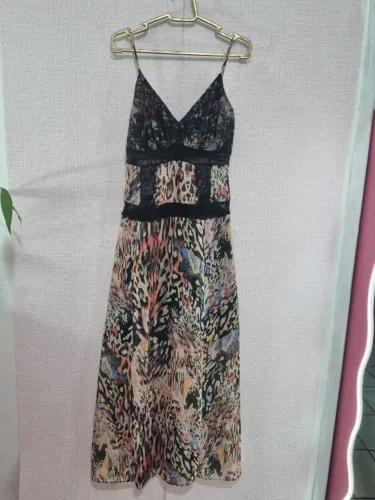 Vestido longo estampado com detalhes em renda Shop 126