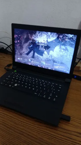 Notebook Lenovo I3 8Gb RAM 128Gb de memória