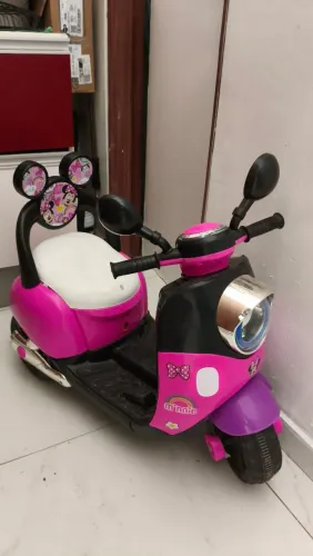 Moto elétrica infantil Minnie