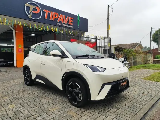 BYD Dolphin EV (Elétrico) 2025