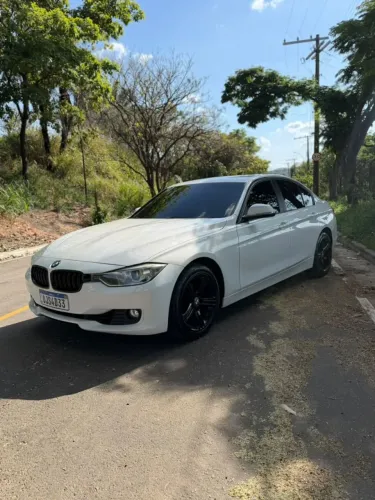 BMW 320I A 2.0 Turbo/activeflex 16V 184cv 4P 2013