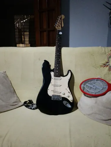 Vendo guitarra mamphis