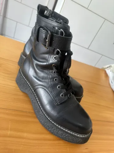Bota coturno Zara unissex sola emborrachada 38