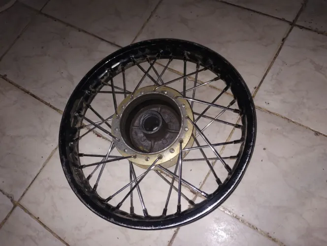 Roda traseira biz 125 2006