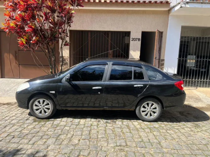 Renault Symbol Privilège Hi-flex 1.6 16V 4P 2010