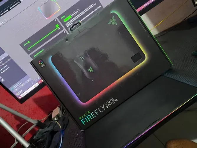 Razer FireFly Cloth Edition Chroma Mouse Pad RGB