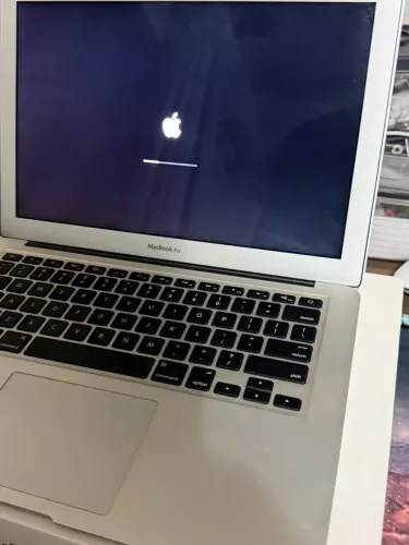MacBook 2017 i5