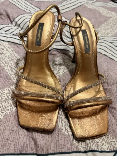 Sandália via Marte salto fino 38
