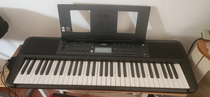 Teclado Yamaha PSR 383