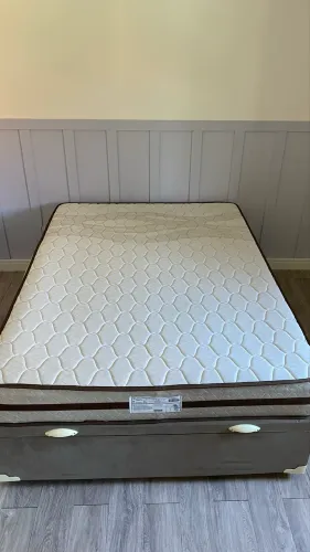 Cama Casal Baú Semi Nova
