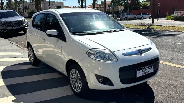 Fiat Palio Essence 1.6 Flex 16V 5P 2016