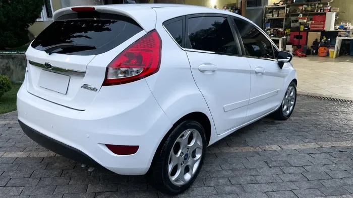 Ford Fiesta SE 1.6 16V Flex 5P 2012