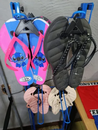 Vende - se roupas