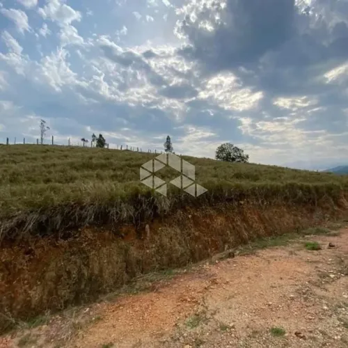 Terreno a venda no bairro Cobre em Canelinha- SC