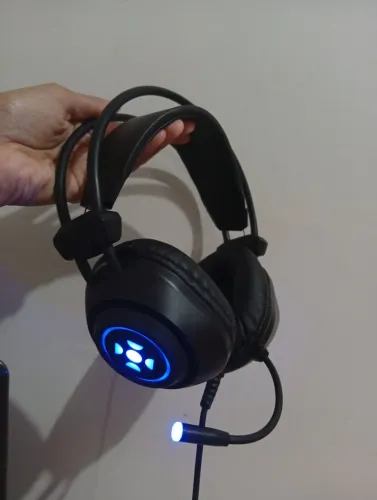 Vendo Headset Gamer Fortrek Crusader Top com led Rgb com microfone Anti ruído