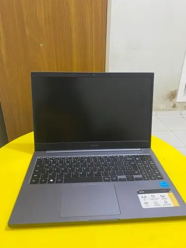 SAMSUNG BOOK INTEL CELERON 4GB DDR4 /4GB (Usado)