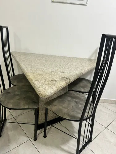 Mesa de mármore