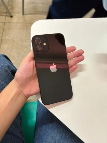 iPhone 12