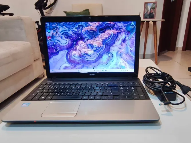Notebook Acer Aspire Intel i5, 8GB RAM DDR3, SSD 120GB, HD 500 GB e Tela de 15"
