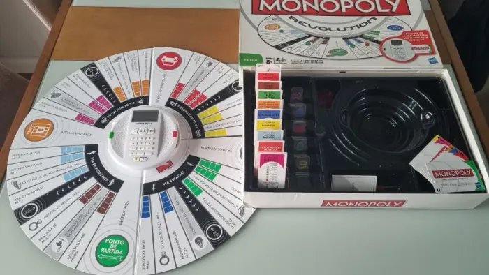 Monopoly Revolution Jogos de Tabuleiro Board Games
