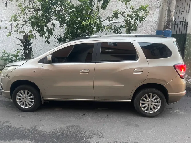 Chevrolet Spin LT 1.8 8V Econo.flex 5P Aut. 2014