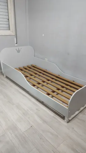 vendo cama solteiro no precinho!!