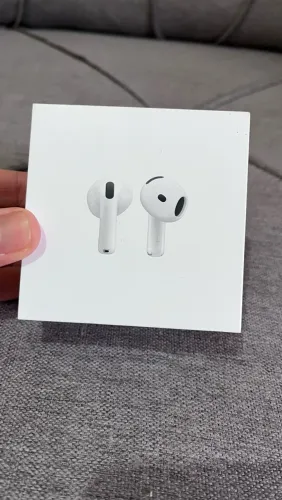 AirPods 4 (Sem cancelamento de ruído)