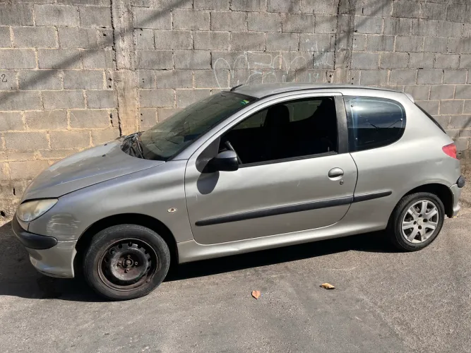 Peugeot 206 Presence 1.4/ 1.4 Flex 8V 3P 2005