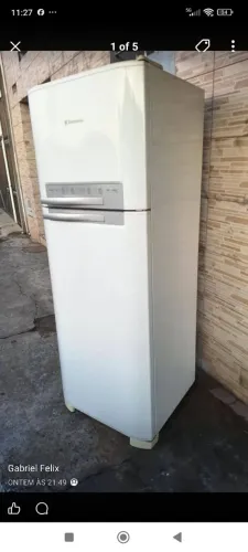 Geladeira Electrolux Frost fre painel digital gelando perfeitamente vendo entrego