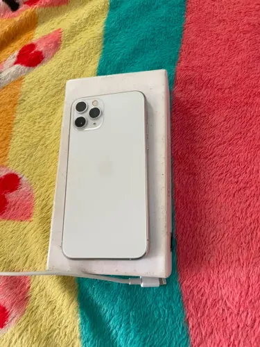 iPhone 11 Pro 64gb 950$