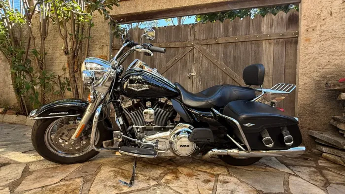 Vendo Road king ano - 2014