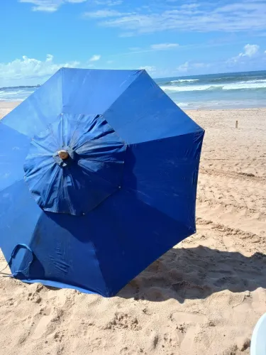 Sombreiro de 2,40m,em perfeito estado de conservação 