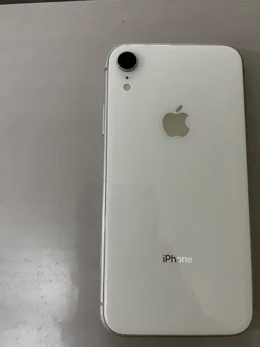 iPhone branco XR 64gb