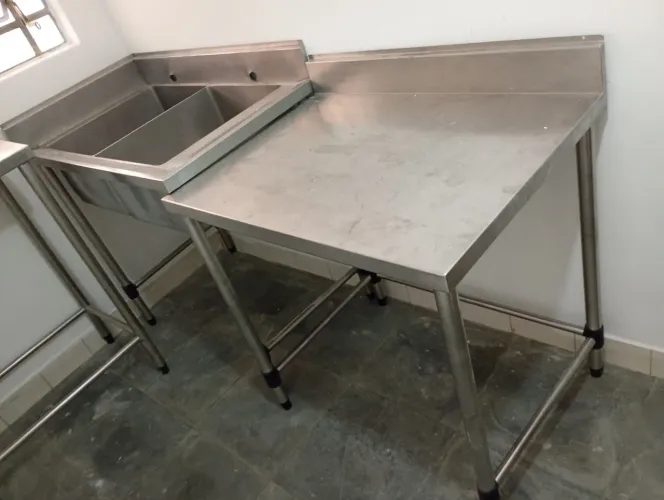 Pia industrial e mesa inox 304.