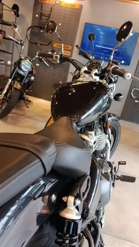 Super Meteor 650 - Marcio Carioca *