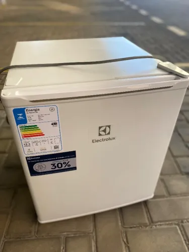 Frigobar Electrolux