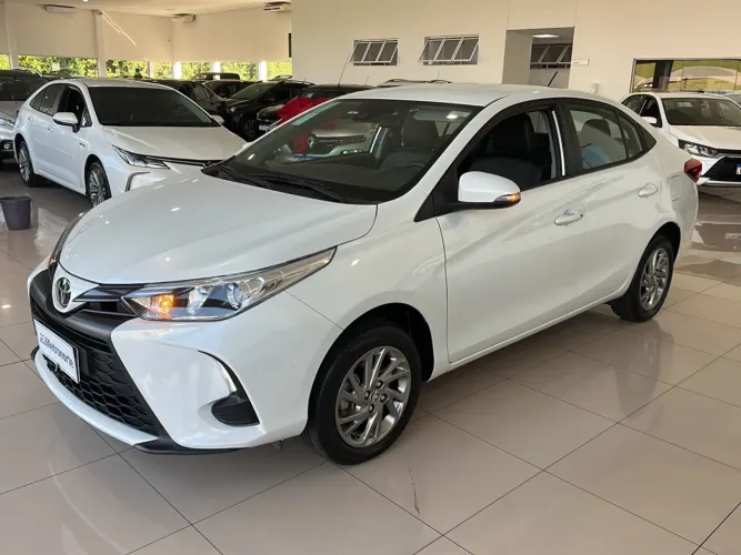 Toyota Yaris XS Sedan 1.5 Flex 16V 4P Aut. 2024
