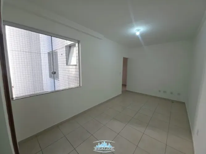 Código 4830 - Vende apartamento bairro Horto, 03 quartos, 01 vaga, elevador