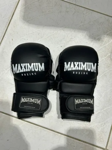 LUVA MMA MAXIMUM (TROCO POR LUVA DE BOXE 16OZ)