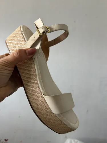 Sandália Anabela Tam 36