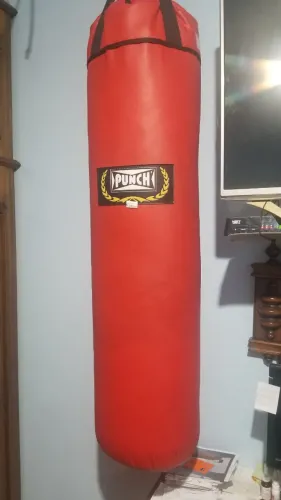 Saco de pancadas Punch + corrente e suporte de teto (gancho)
