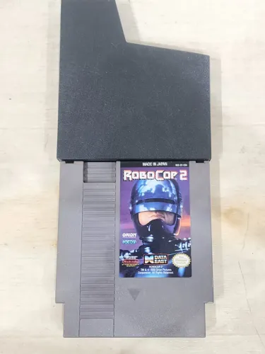 Alex Murphy está de volta em Robocop 2 para Nintendo 8 bits