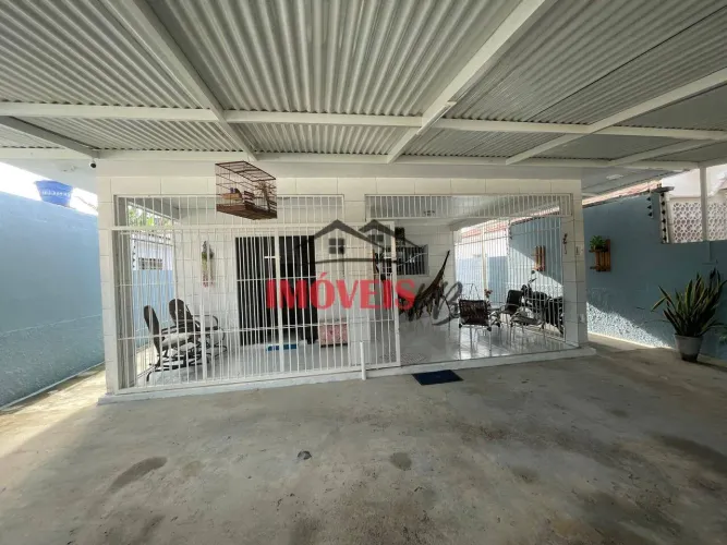 Casa no bairro do cuiá com 3 quartos sendo 1 suíte e ótima localização.
