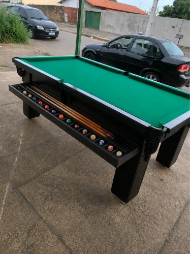Mesa de sinuca com gaveta de acessórios 